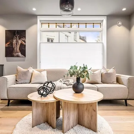 Апартаменты Townhouse - 700 Meters From Bryggen