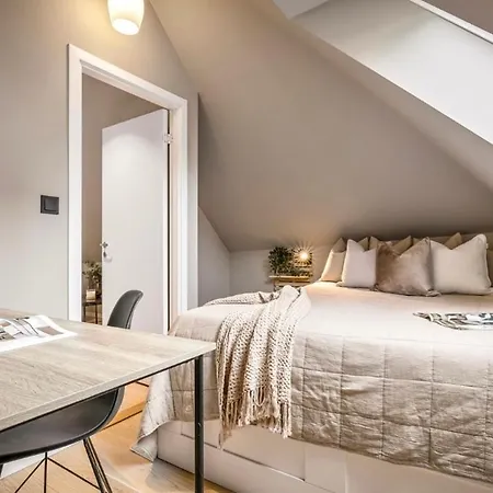 Townhouse - 700 Meters From Bryggen Apartment